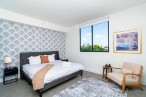King Bed brand new Oasis minutes to Brickell